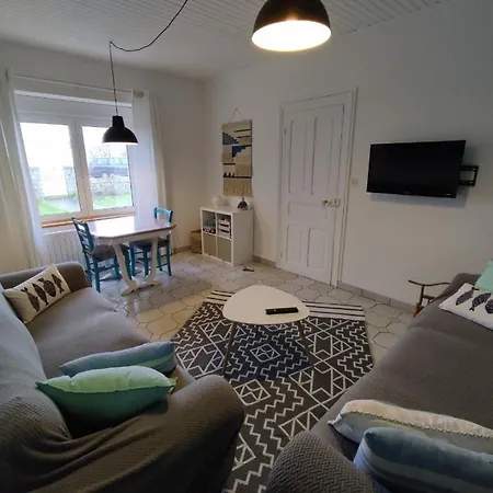 Maison Bord De Avec Jardin Et Parking Prive - Fr-1-542-41